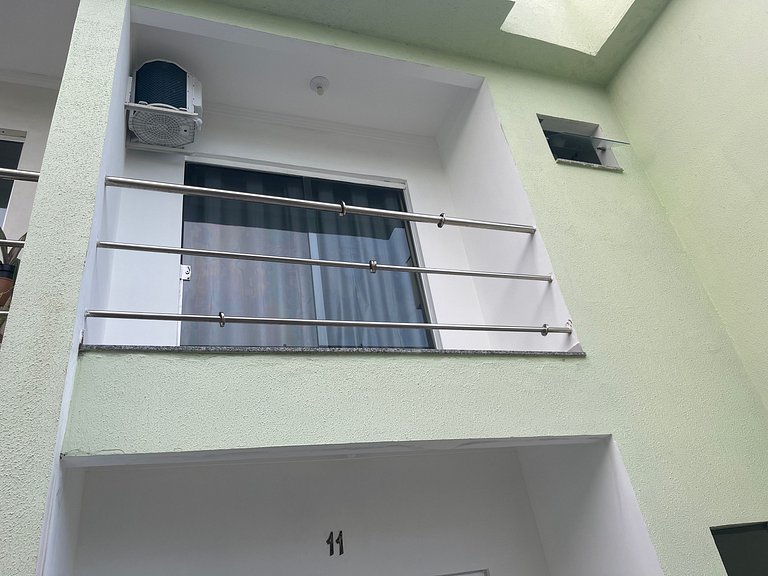 Apt 11 - Condomínio Brasil Coroa!