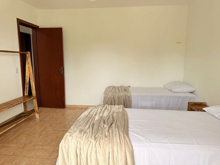 Casa 4 Quartos - há 1km da Barraca do Gaúcho